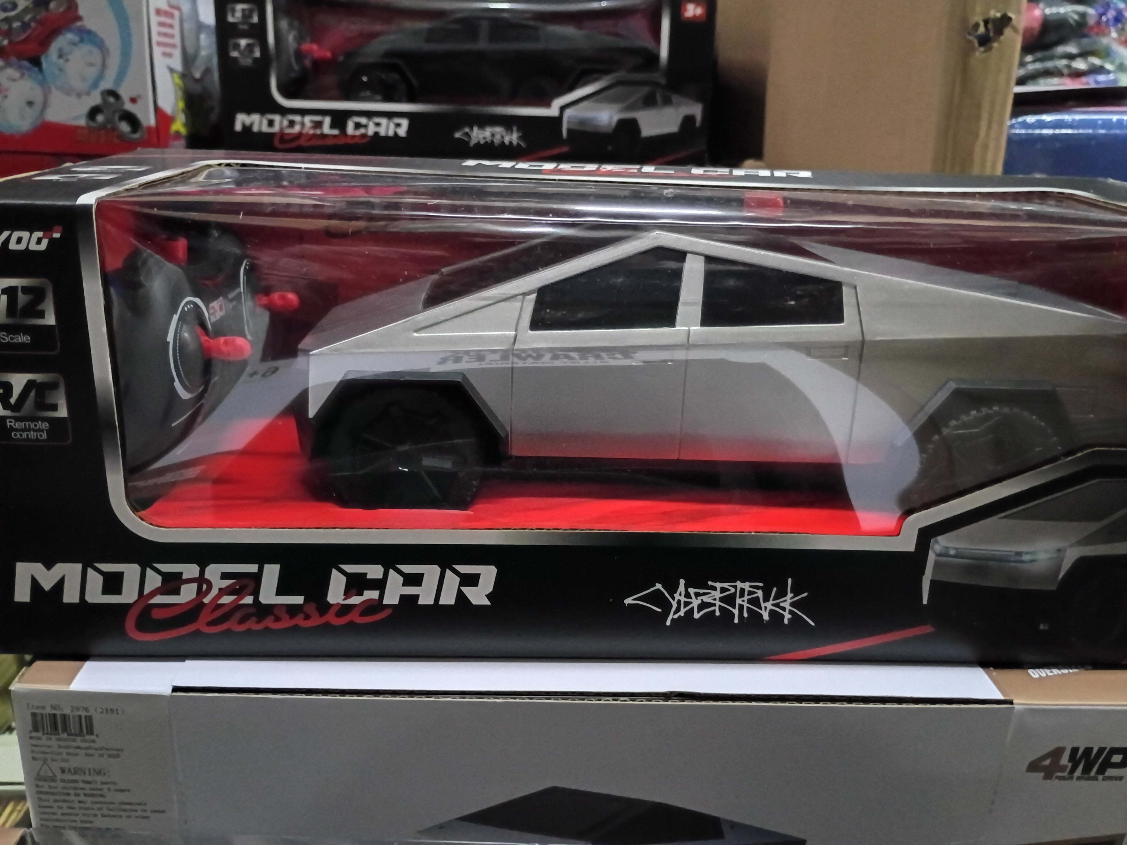 Toy car-in box NEW